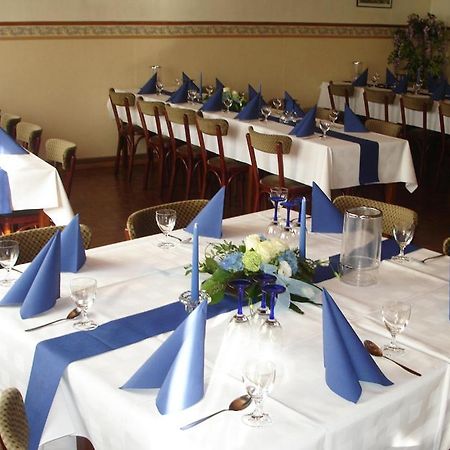 Landgasthaus Hoffmeister Hehlen エクステリア 写真