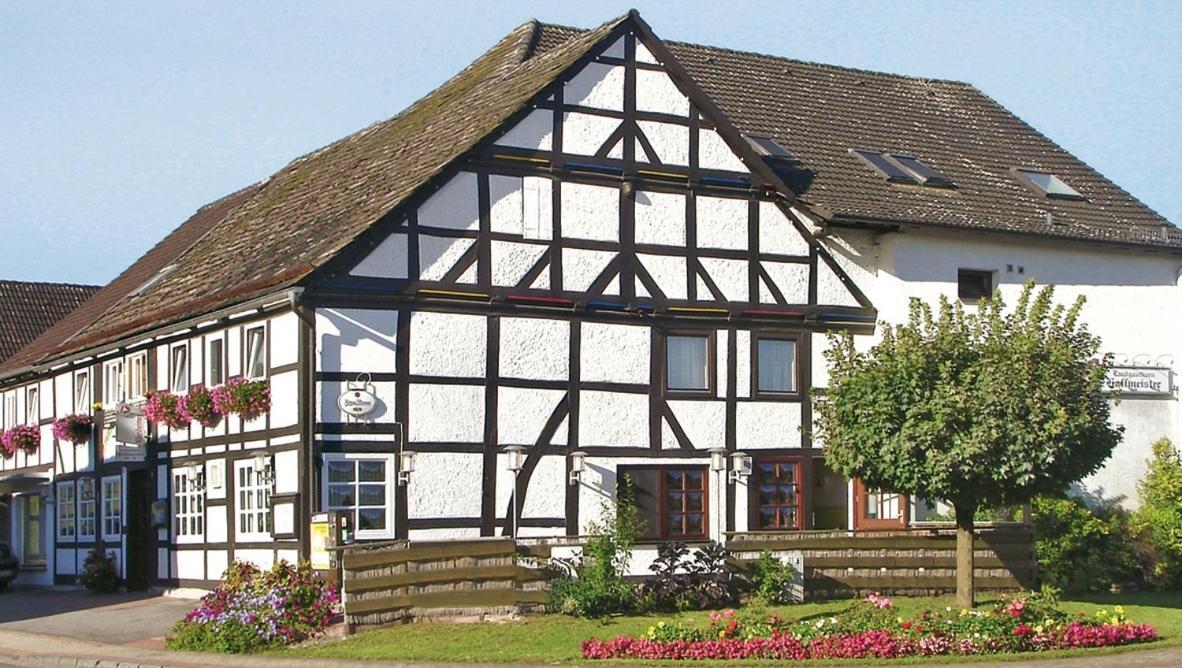 Landgasthaus Hoffmeister Hehlen エクステリア 写真